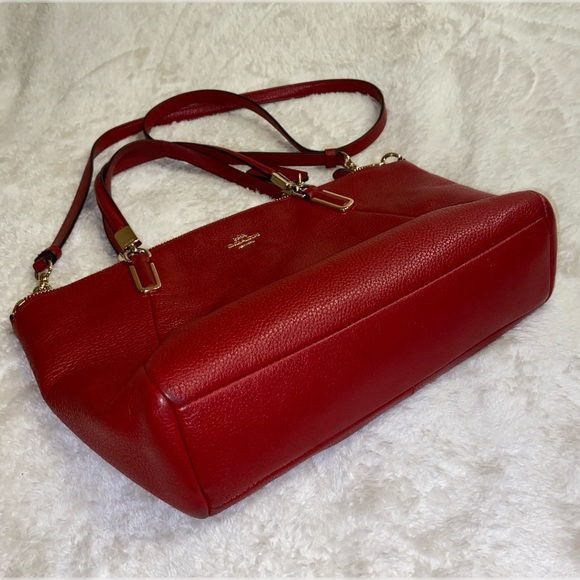 SOLD Red Coach Crossbody Bag - Picture 4 of 8
